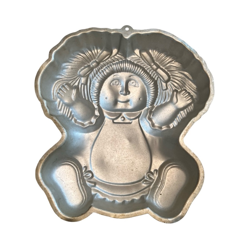Vtg Wilton Cabbage Patch Kids Cake‎ Pan CPK Doll Baking Mold 2105-1984 Retired